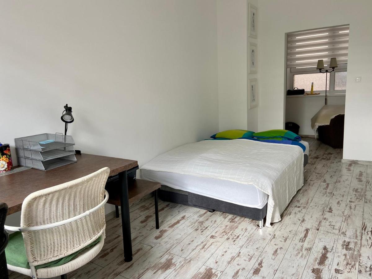 Residence Park Lovely Apartman With Private Parking Kysucke Nove Mesto Exterior photo