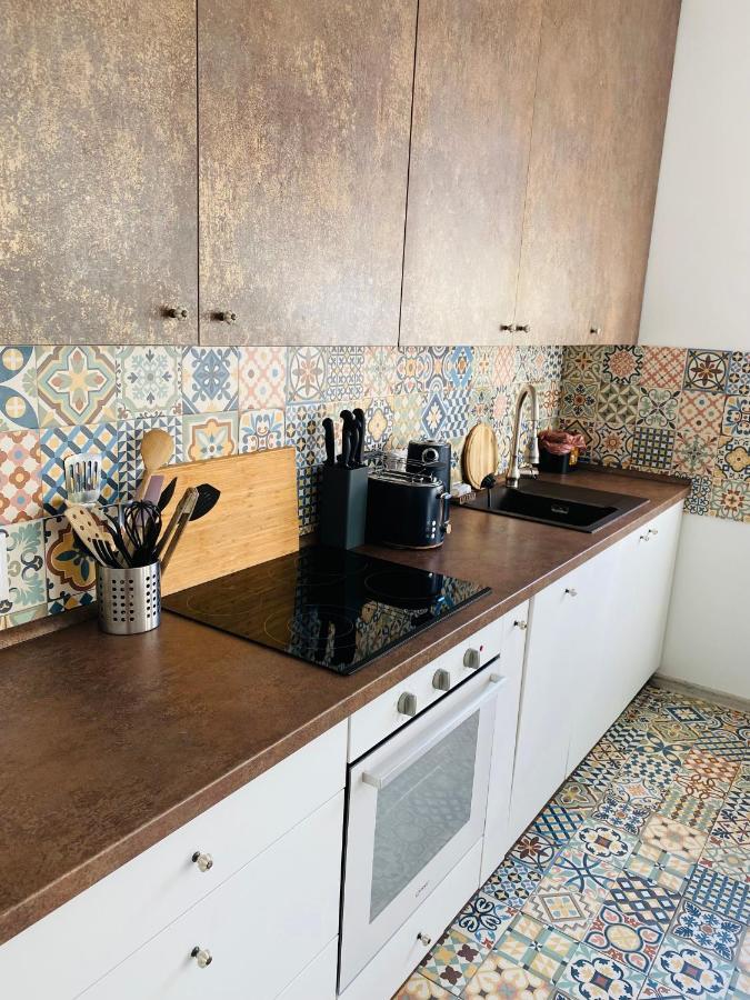 Residence Park Lovely Apartman With Private Parking Kysucke Nove Mesto Exterior photo
